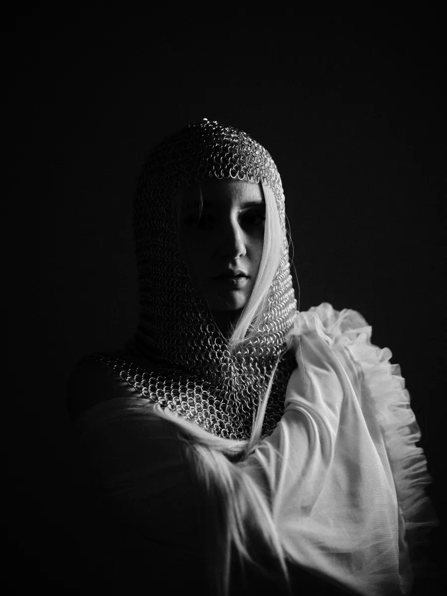 Model photograph 31